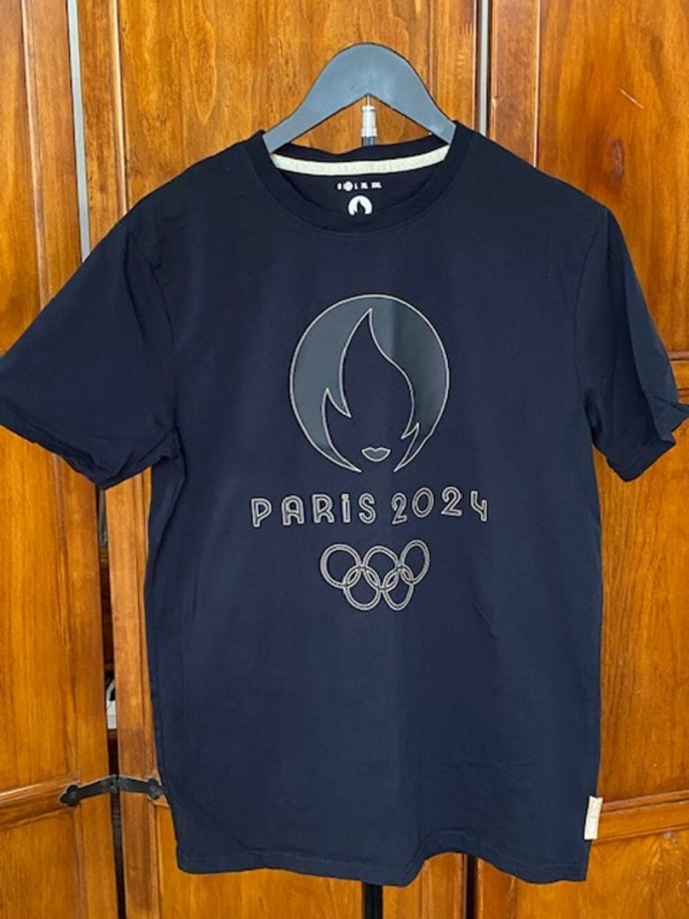 Paris 2024 Olympics Official Licensed Black Gold Graphic T-Shirt Men’s M
